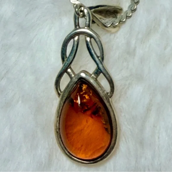 Signed Sterling Silver & Amber Necklace - Picture 4 of 7